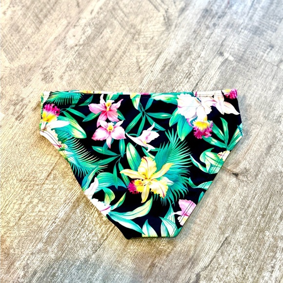 COPY - Tommy Bahamas High-Waisted Bikini Bottom MRSP $90 - Picture 4 of 6